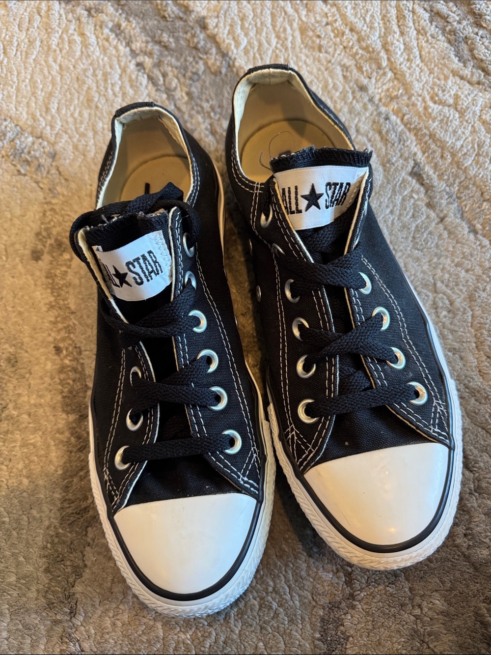 Converse Chuck Taylors All Star womens black low top sneakers size 7